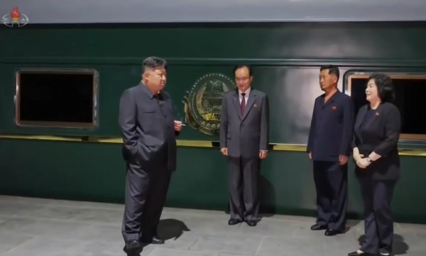 聚富配资 朝鲜播出金正恩访华纪录片, 公开大量细节